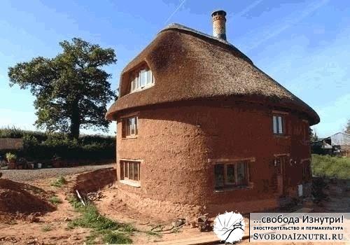 Экстерьер саманного дома